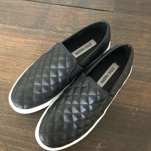 Steve Madden Patent Leather Slip-On size 9
